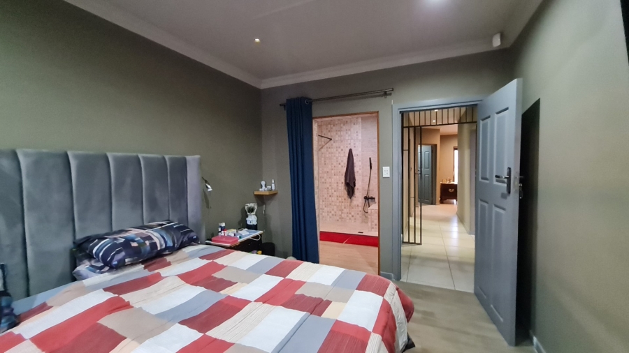 4 Bedroom Property for Sale in Dana Bay Western Cape